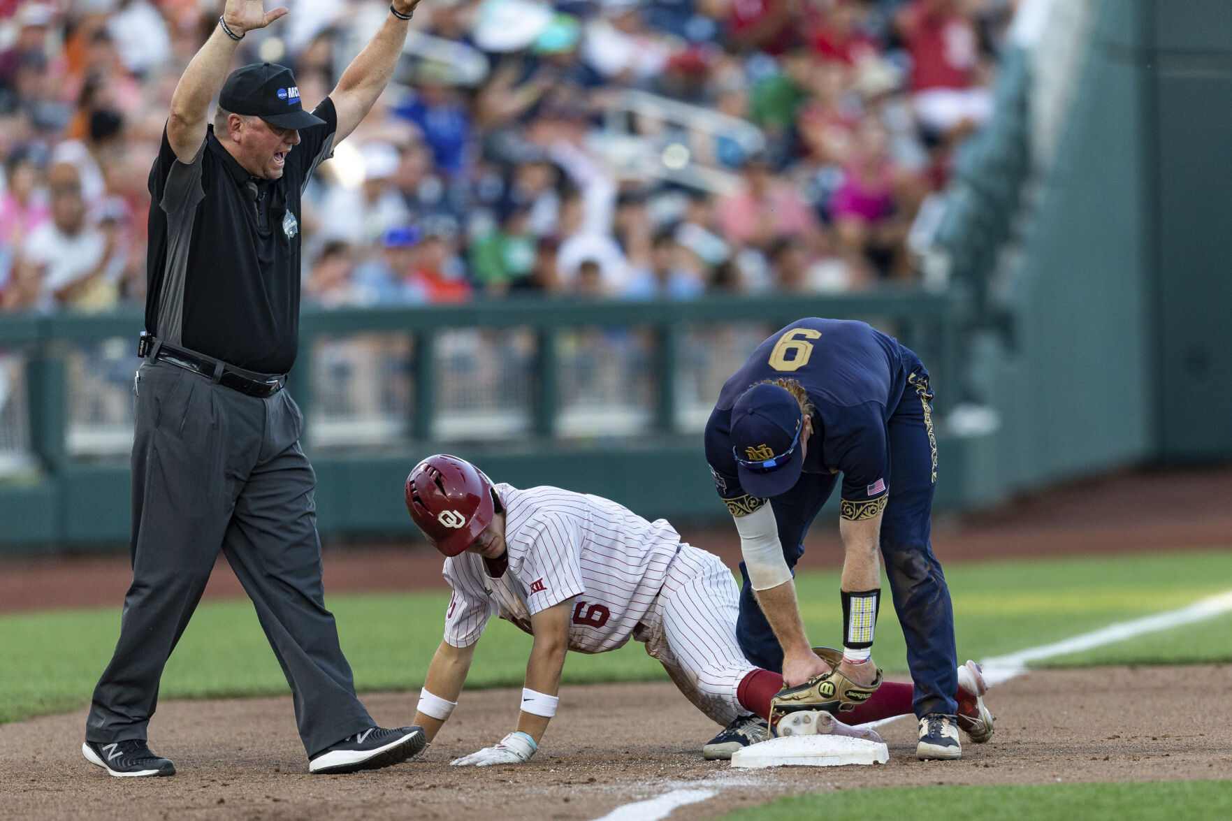 CWS Notre Dame Oklahoma Baseball
